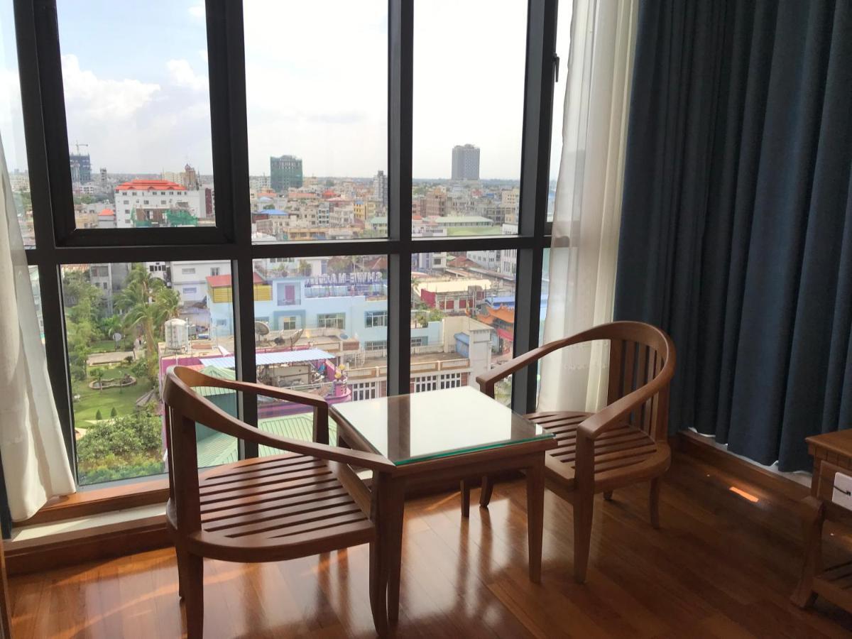 Dragon Phoenix Hotel 3*